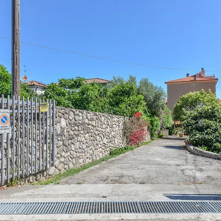 Giardino Di Via Del Ruotone Marciana Marina (Isola d'Elba)