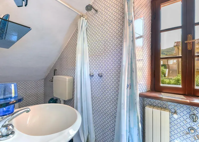 Giardino Di Via Del Ruotone * Marciana Marina (Isola d'Elba)