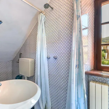 Giardino Di Via Del Ruotone * مارتْشانا مارينا