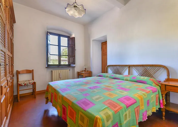 Giardino Di Via Del Ruotone * Marciana Marina